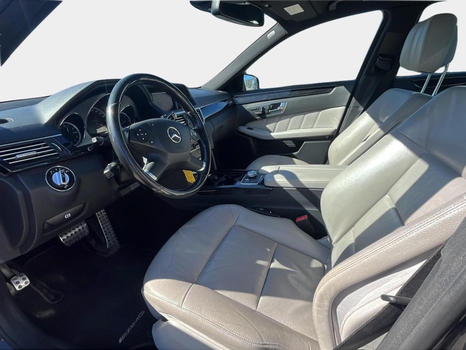 MERCEDES-BENZ E 2010