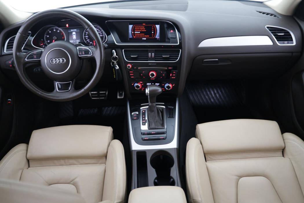 AUDI A4 2015