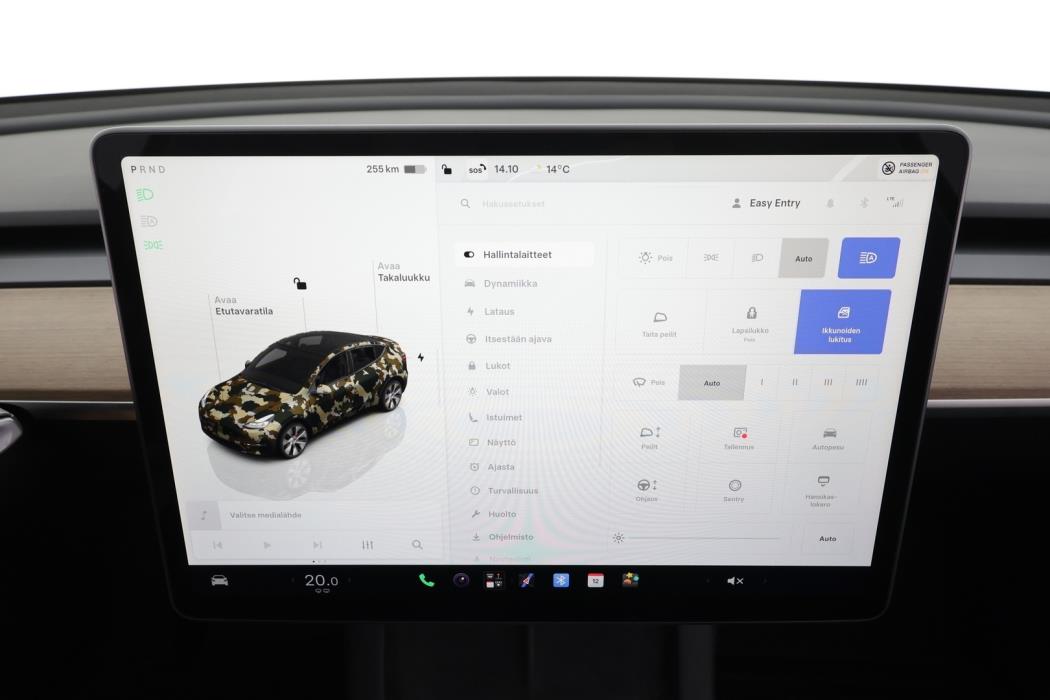 TESLA Model Y 2022