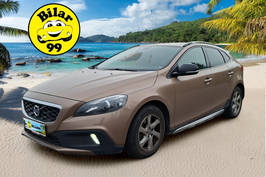 VOLVO V40 Cross Country 2013
