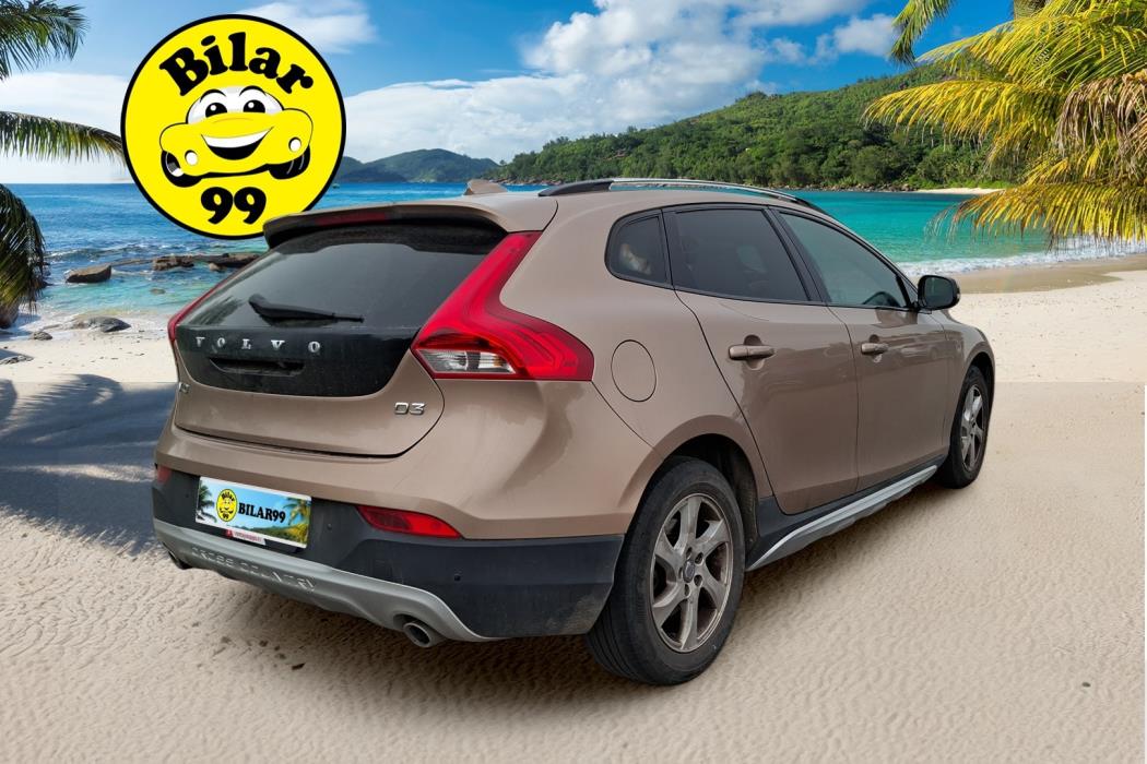 VOLVO V40 Cross Country 2013