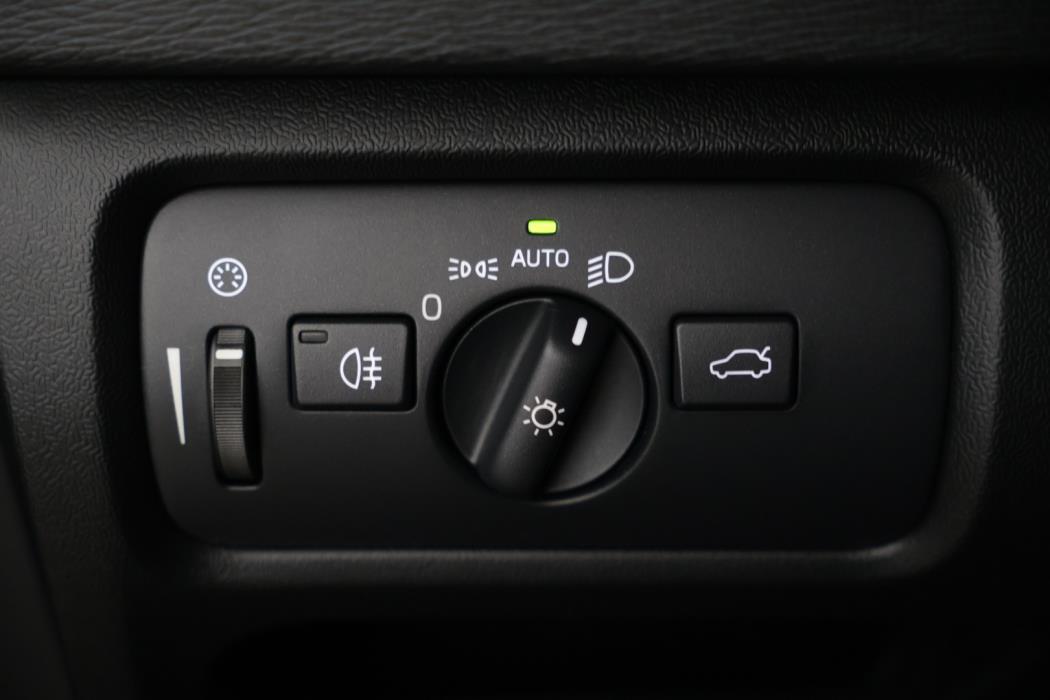 VOLVO V40 Cross Country 2015
