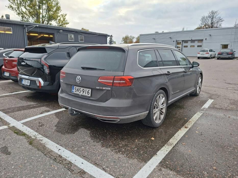 VOLKSWAGEN Passat 2016