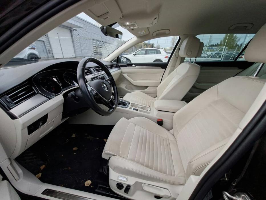 VOLKSWAGEN Passat 2016