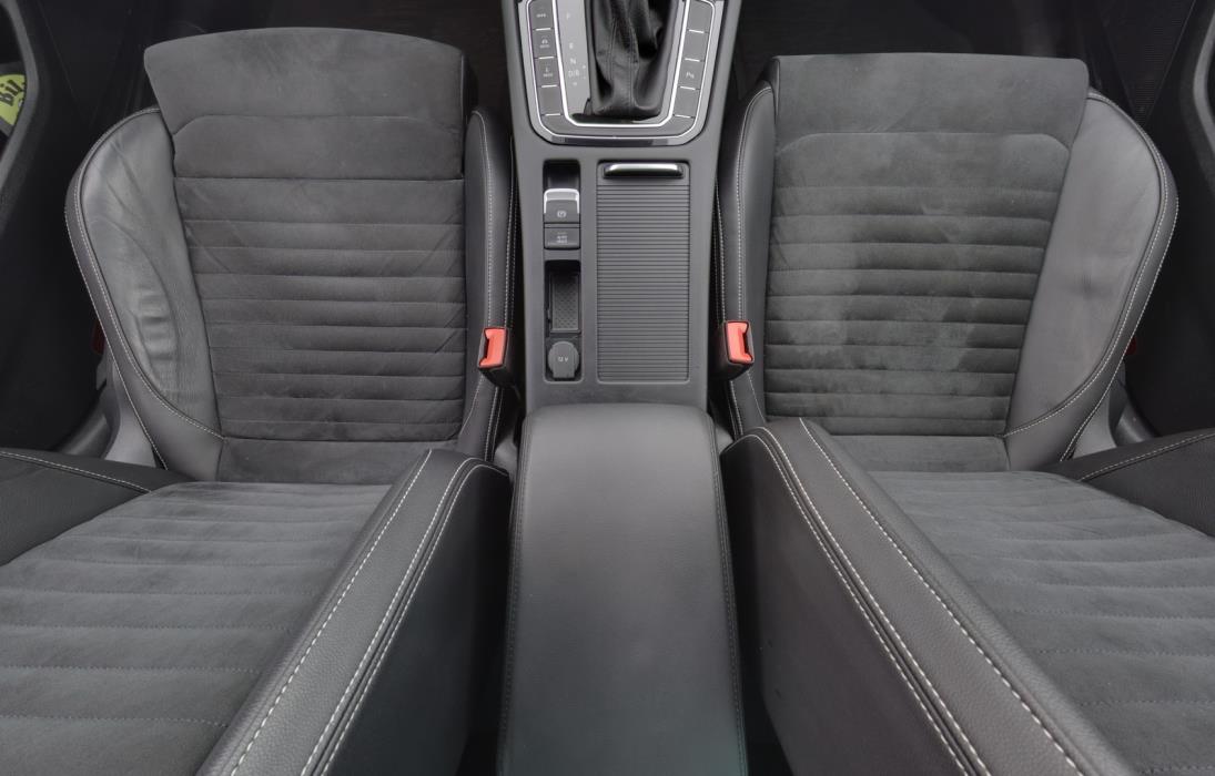 VOLKSWAGEN PASSAT GTE 2020
