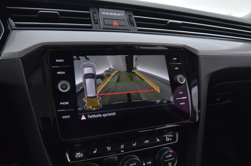 VOLKSWAGEN PASSAT GTE 2020