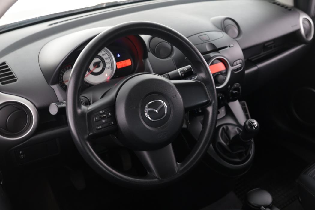 MAZDA Mazda2 2008
