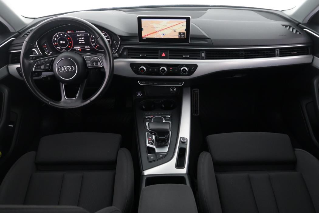 AUDI A4 2017