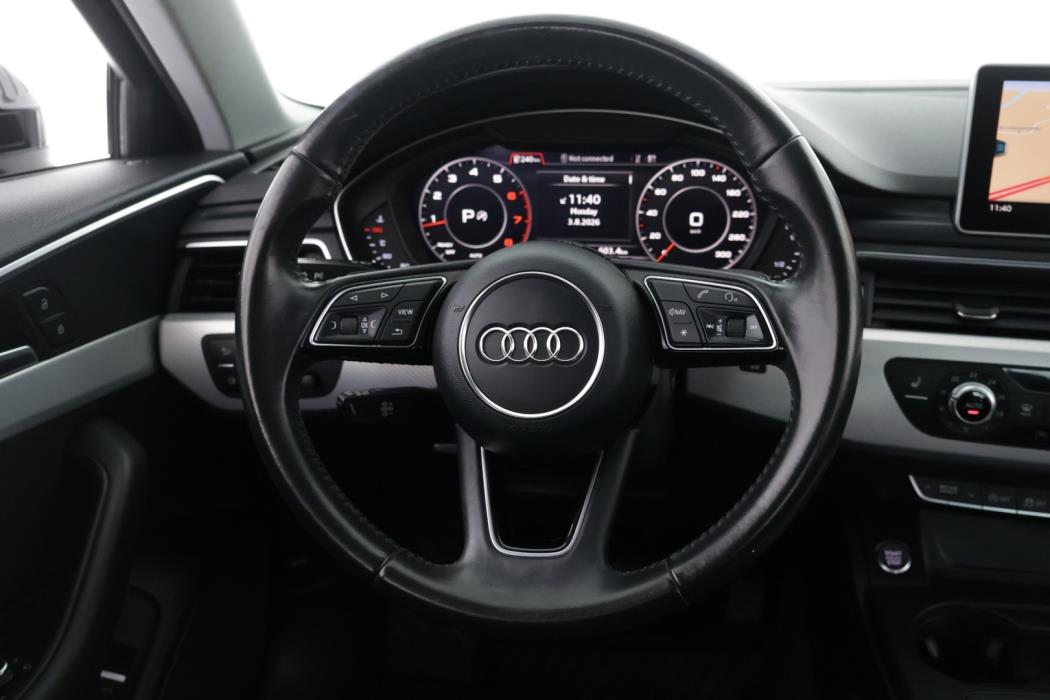 AUDI A4 2017