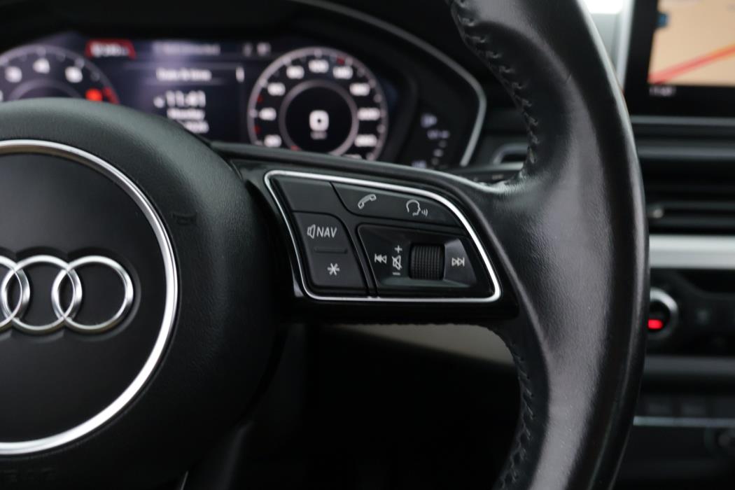AUDI A4 2017