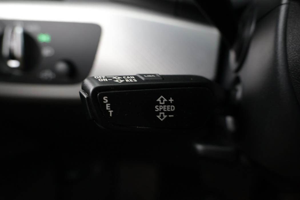 AUDI A4 2017