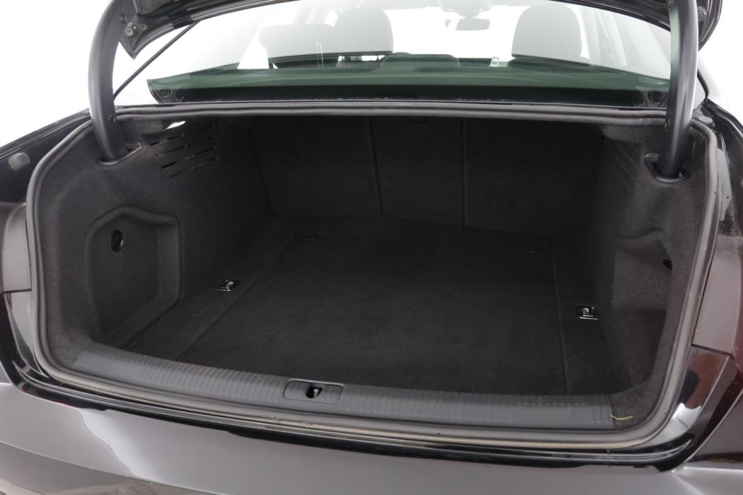 AUDI A4 2017