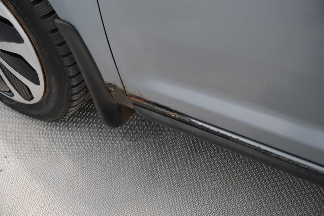 VOLKSWAGEN Touran 2008