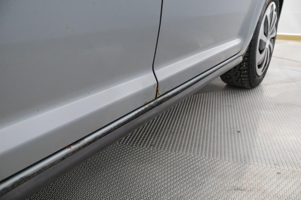 VOLKSWAGEN Touran 2008