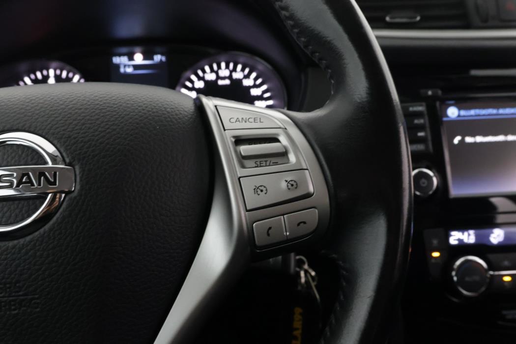 NISSAN Qashqai 2016