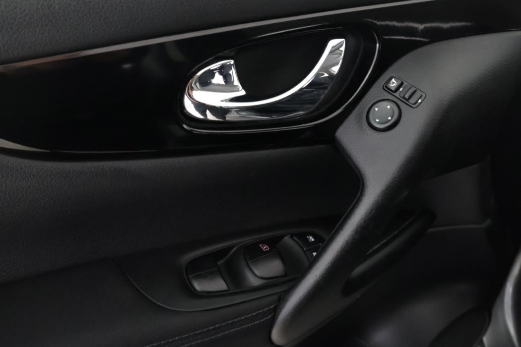 NISSAN Qashqai 2016