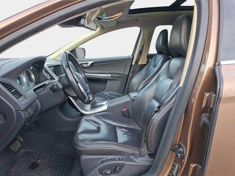 VOLVO XC60 2013