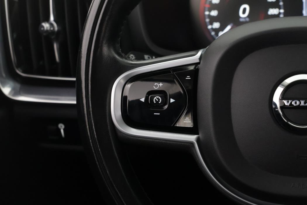 VOLVO V60 Cross Country 2021