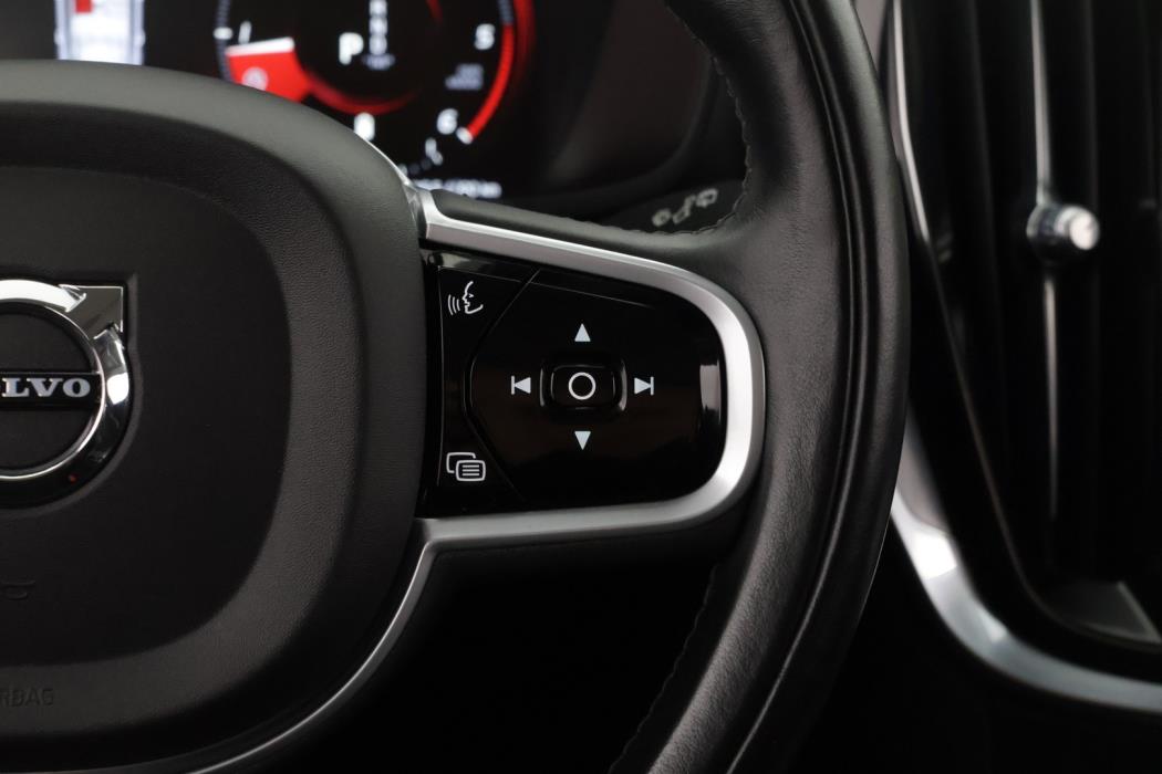 VOLVO V60 Cross Country 2021