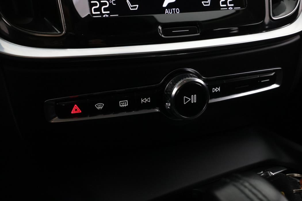 VOLVO V60 Cross Country 2021