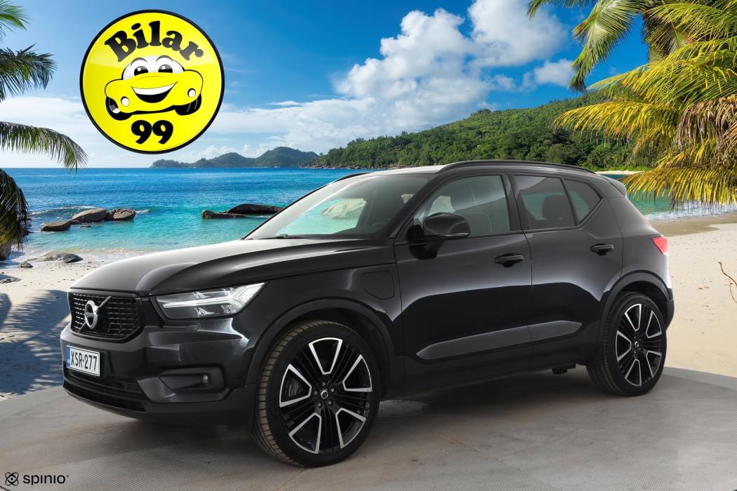 VOLVO XC40 2021