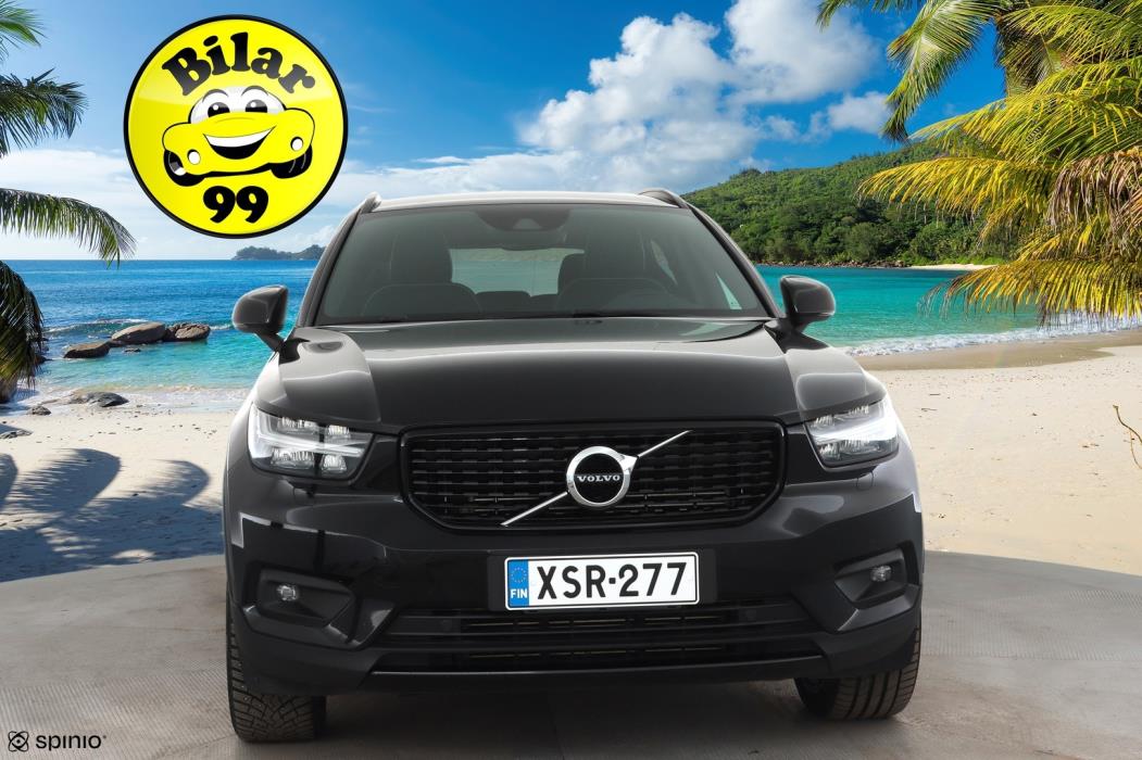 VOLVO XC40 2021