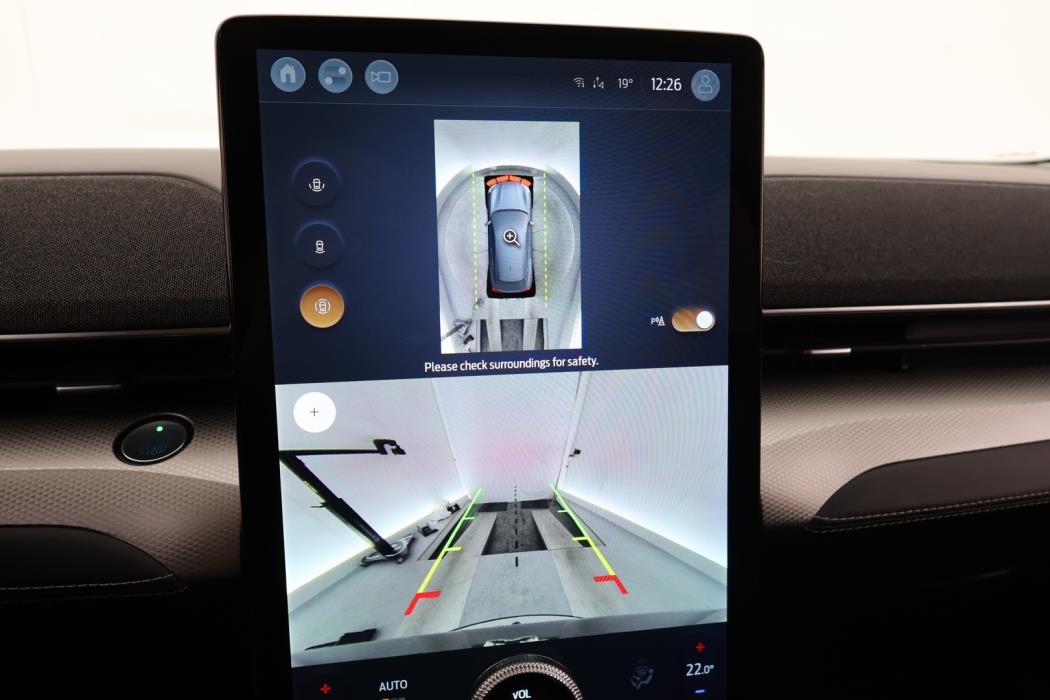 FORD MUSTANG MACH-E 2021