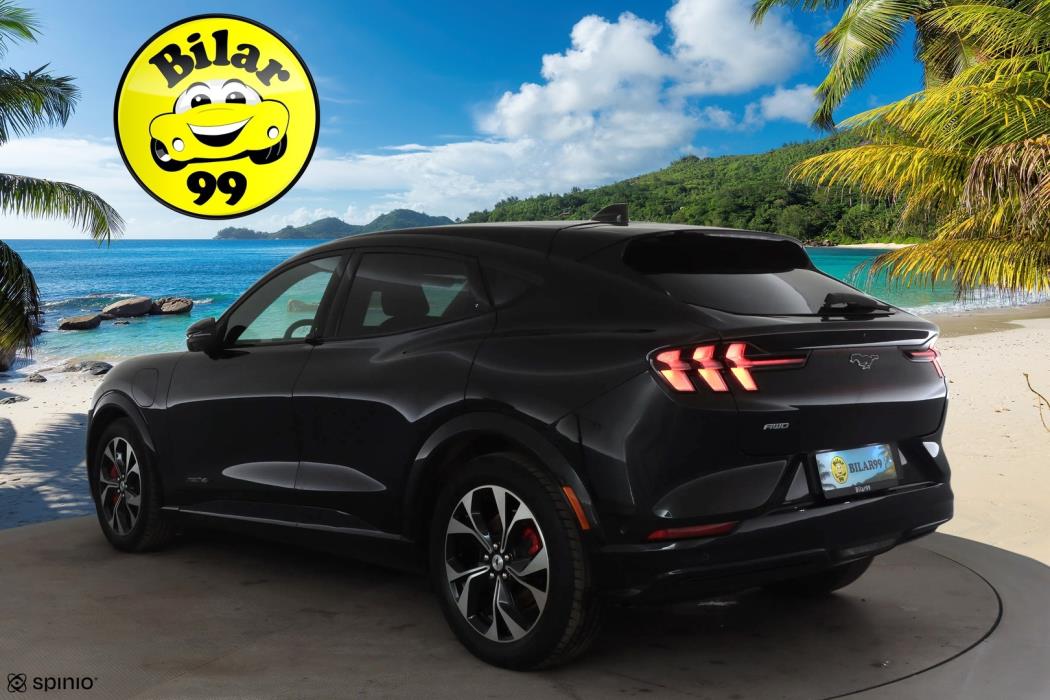 FORD MUSTANG MACH-E 2022