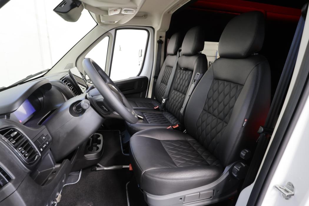 PEUGEOT BOXER 2025