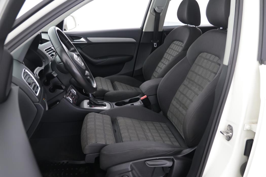 AUDI Q3 2012