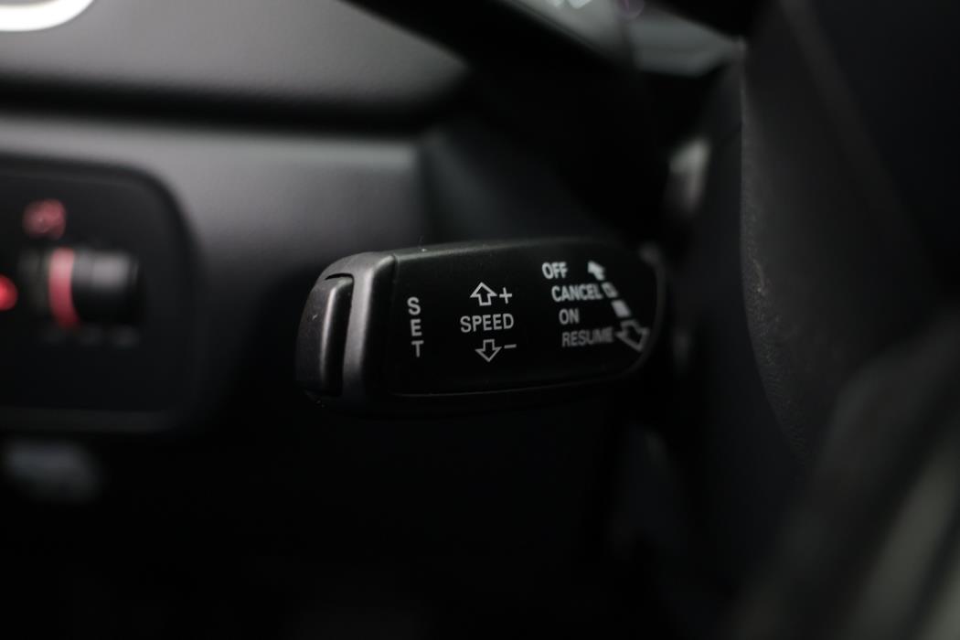 AUDI Q3 2012