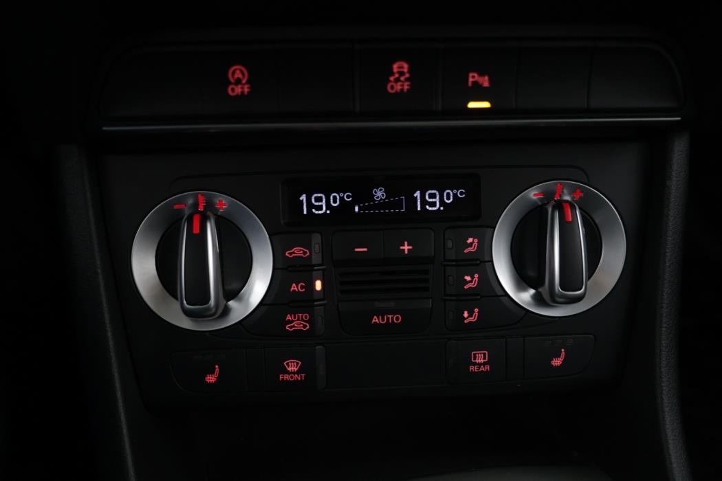 AUDI Q3 2012