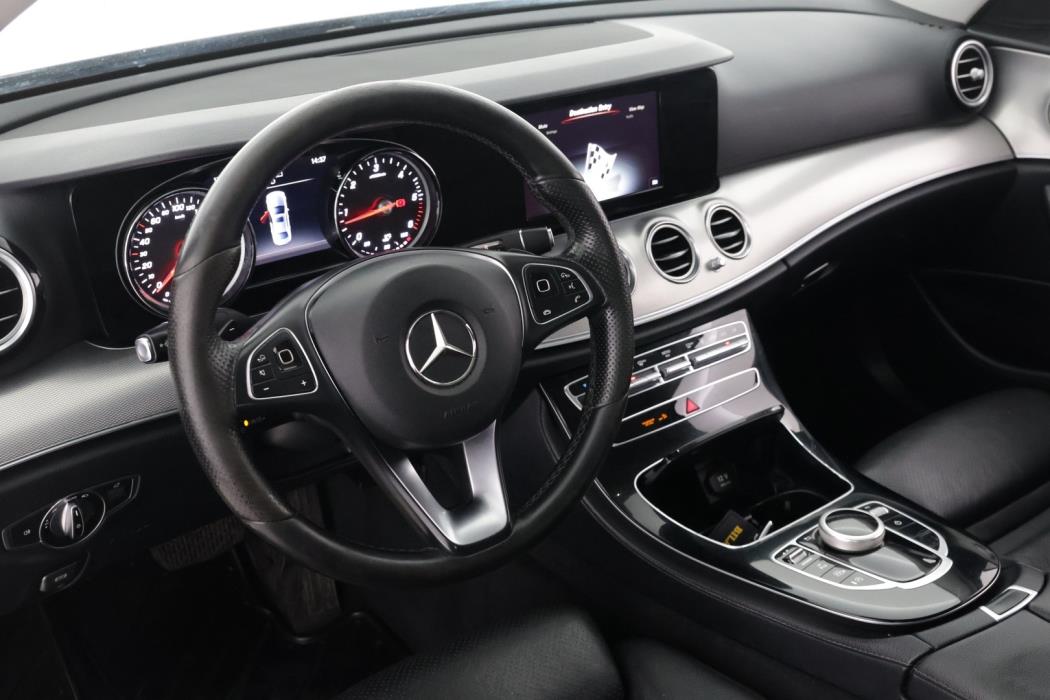 MERCEDES-BENZ E 2017