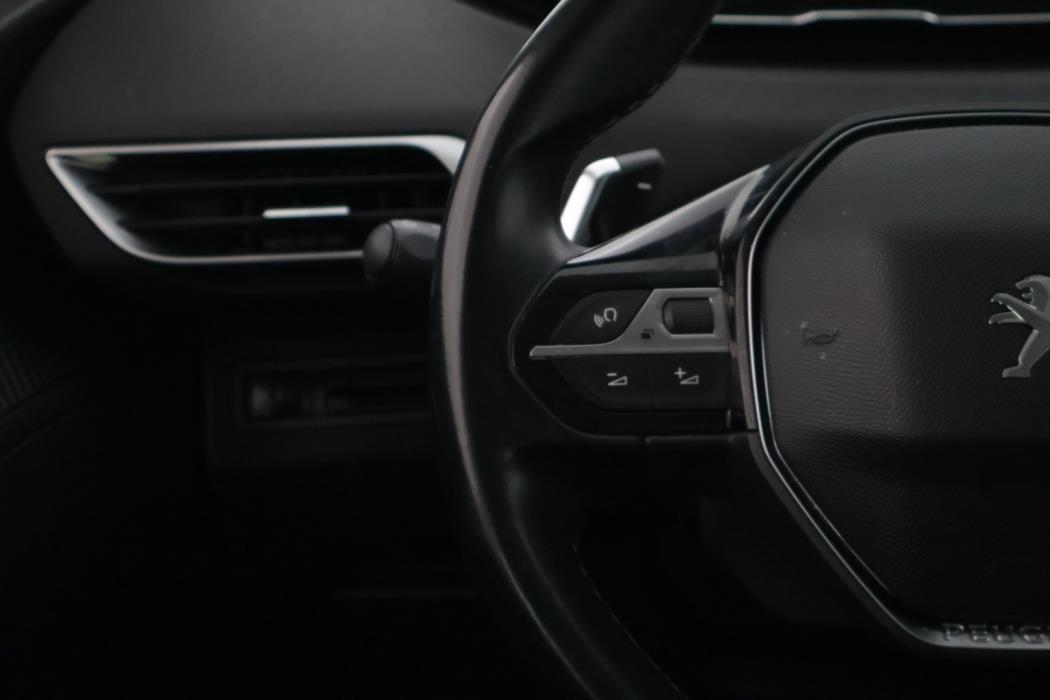PEUGEOT 5008 2019