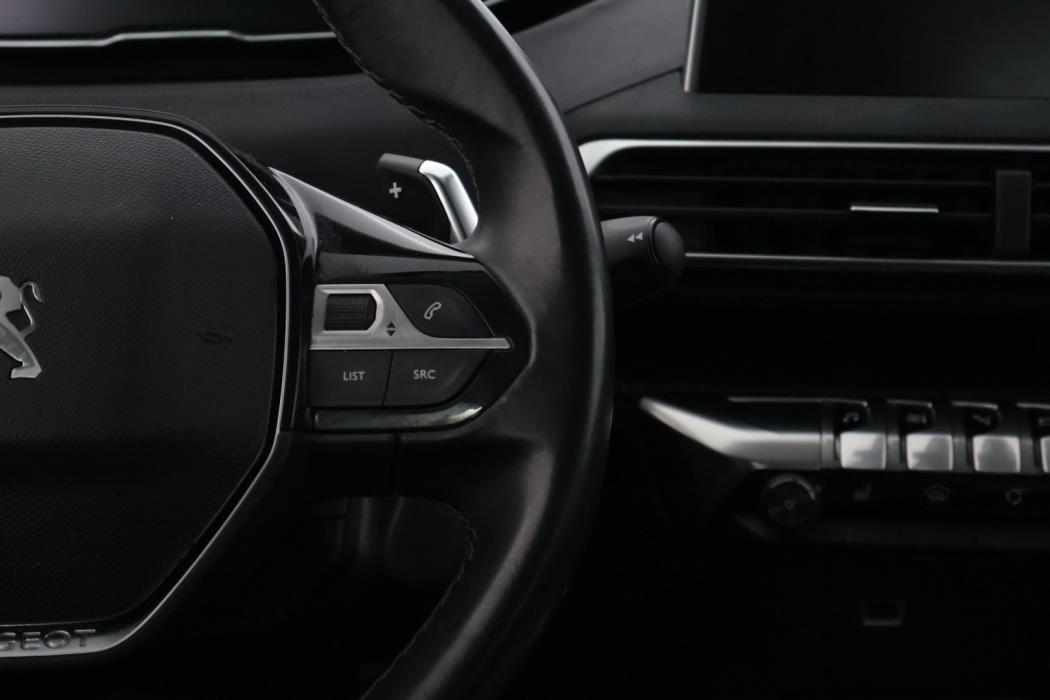PEUGEOT 5008 2019