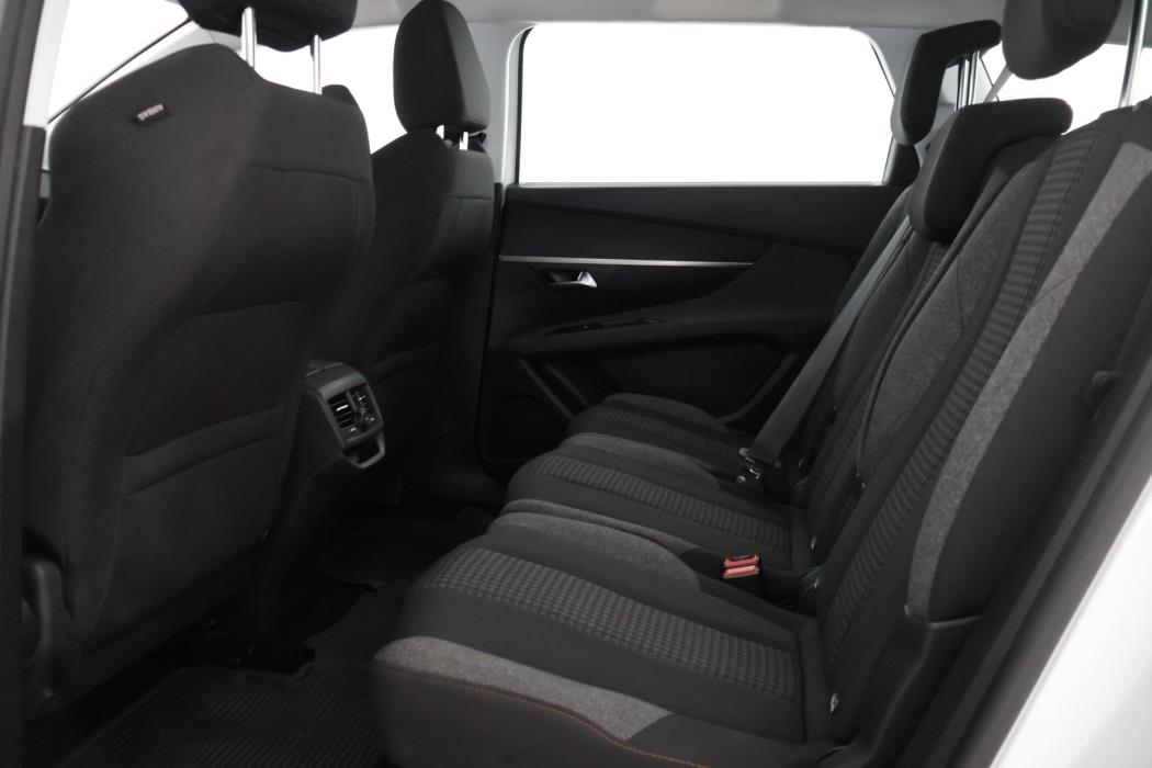 PEUGEOT 5008 2019