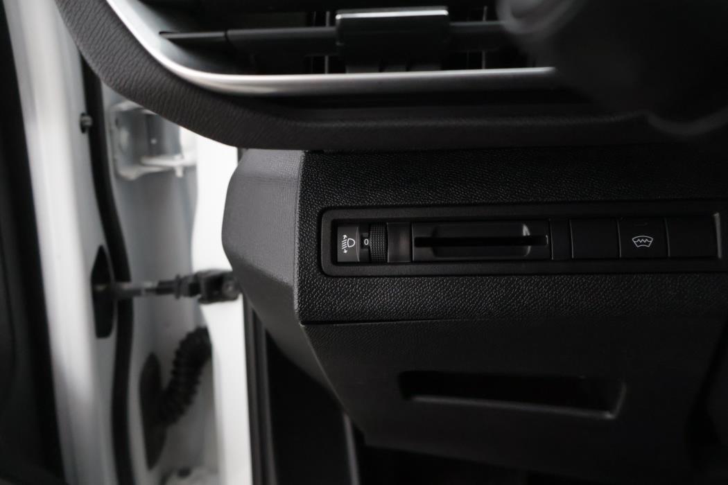 PEUGEOT 5008 2019