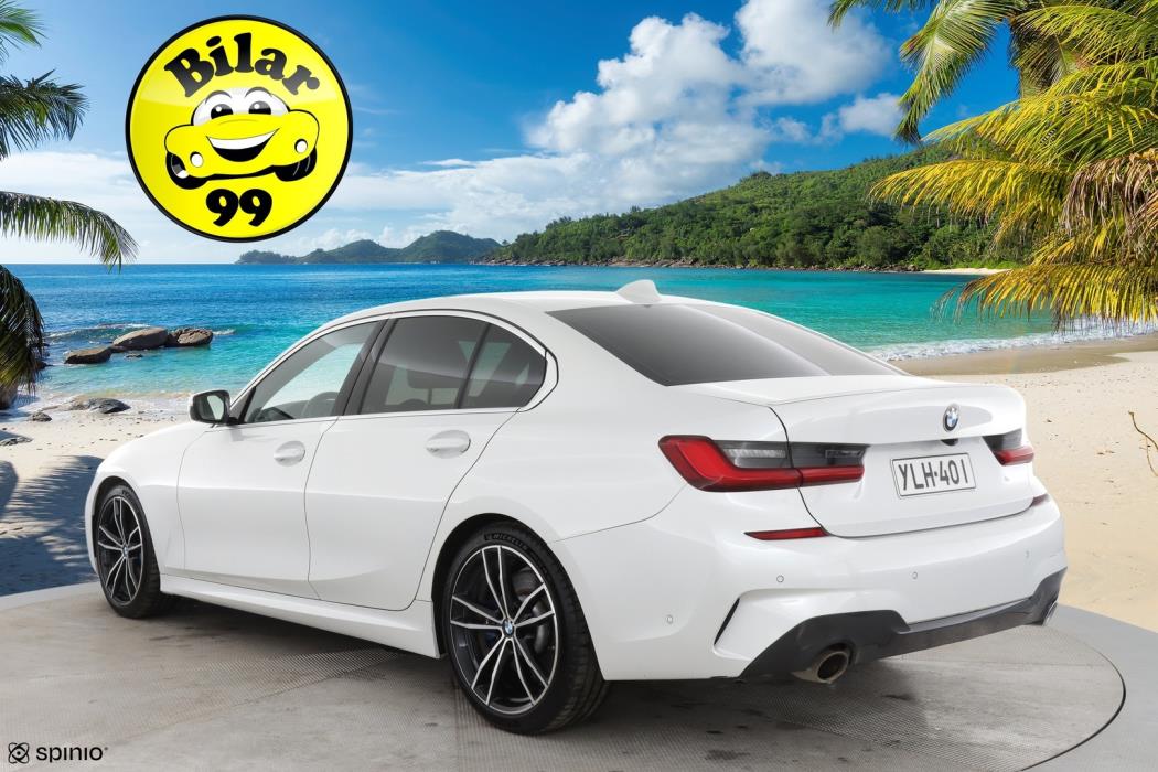 BMW 330 2019