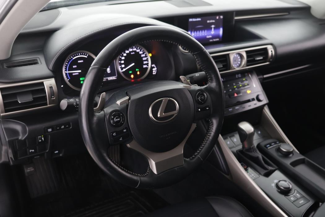 LEXUS IS 2013
