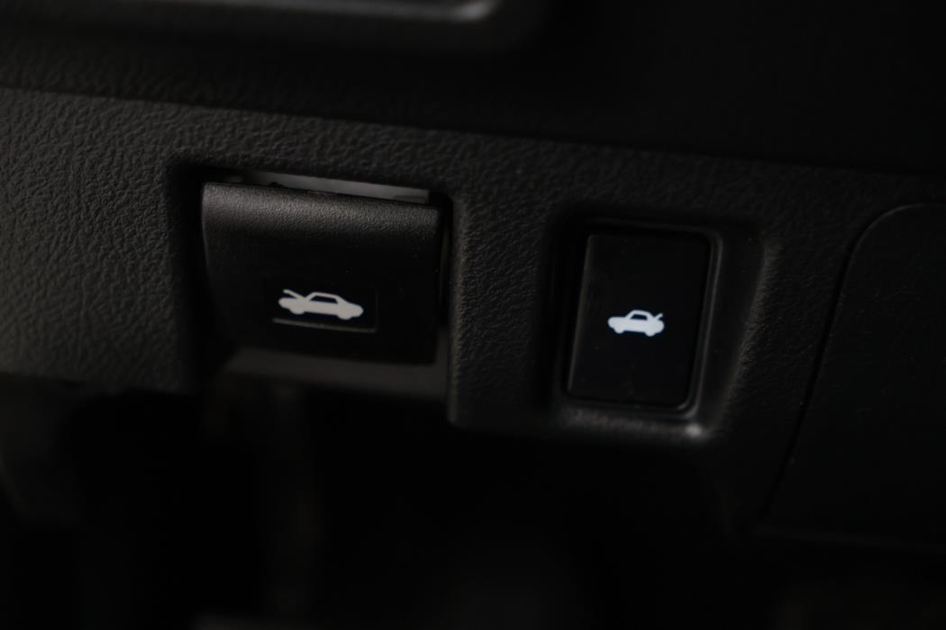 LEXUS IS 2013