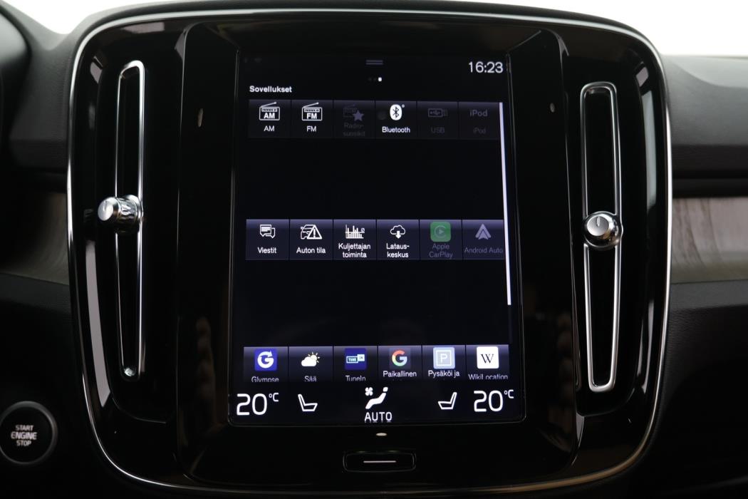 VOLVO XC40 2020