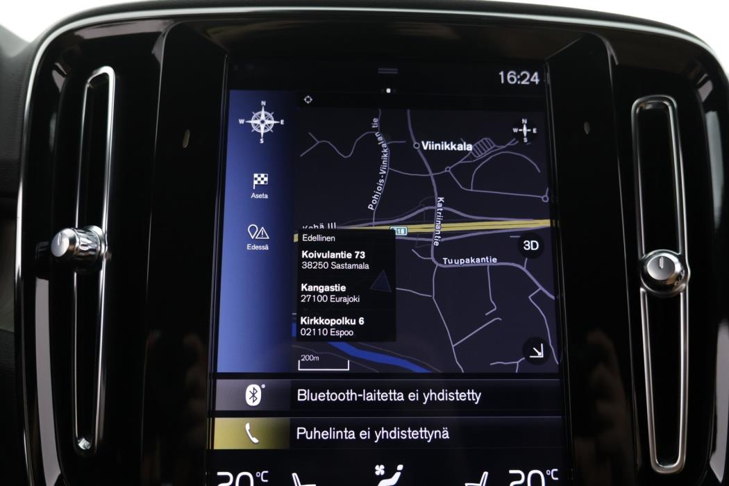 VOLVO XC40 2020