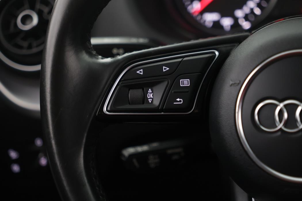 AUDI Q2 2017