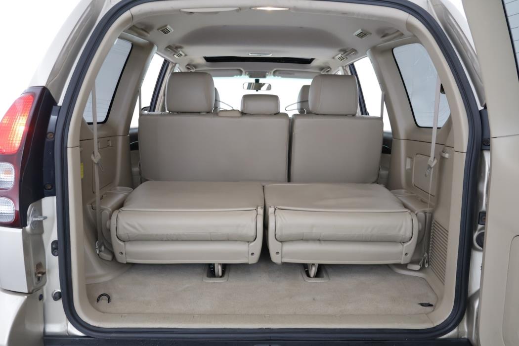 TOYOTA Land Cruiser 2009