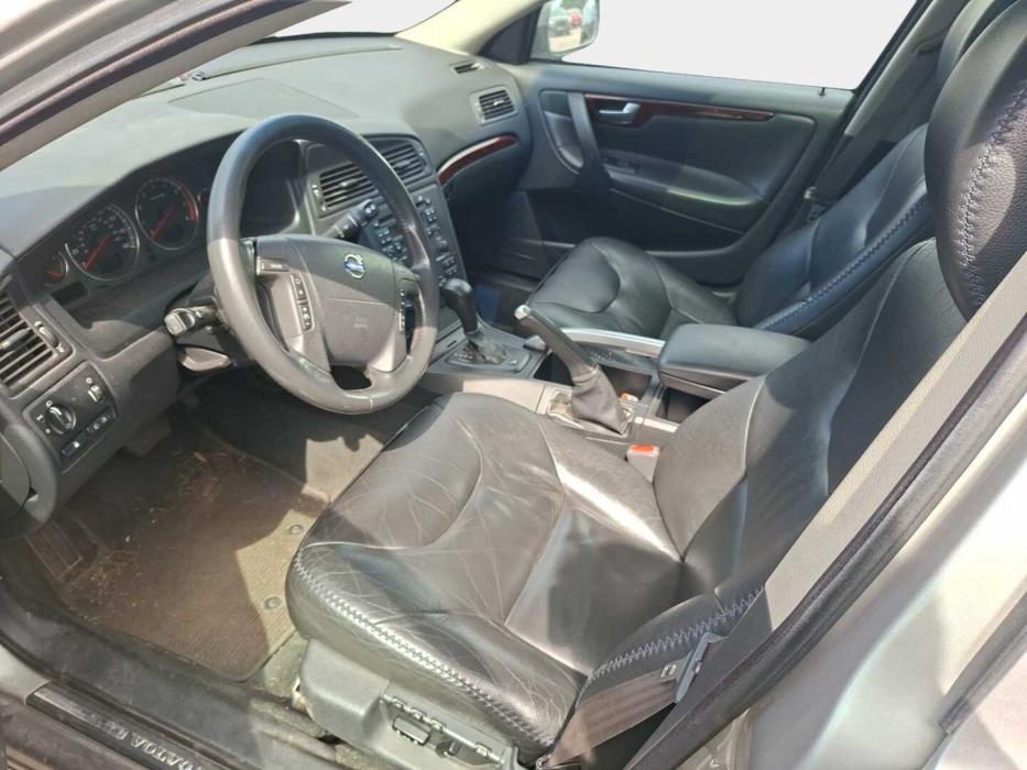 VOLVO XC70 2004