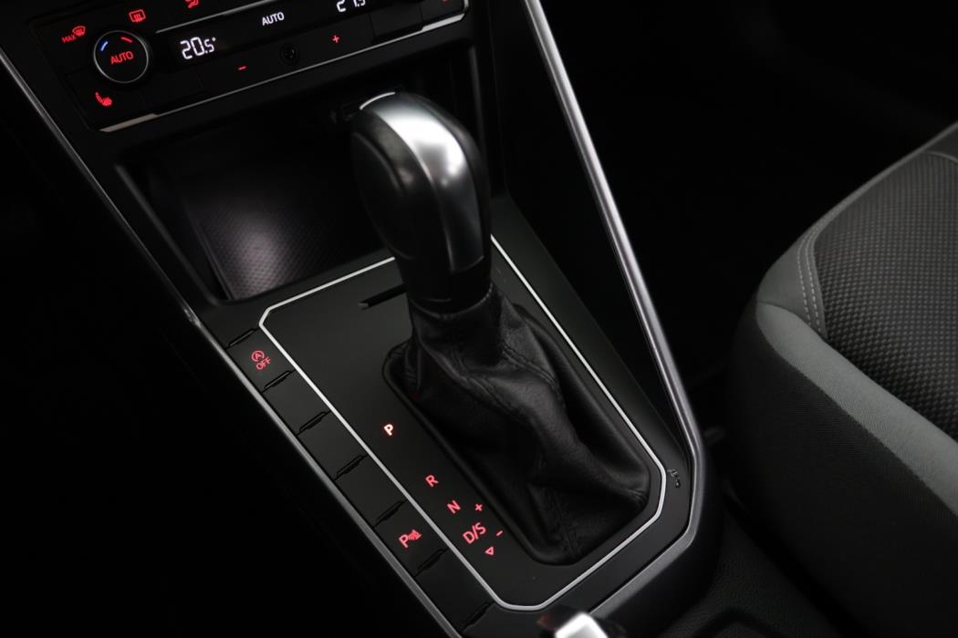 VOLKSWAGEN Polo 2020
