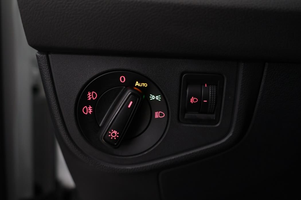 VOLKSWAGEN Polo 2020