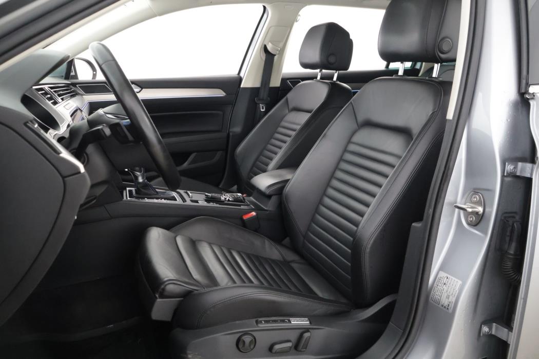 VOLKSWAGEN Passat 2018
