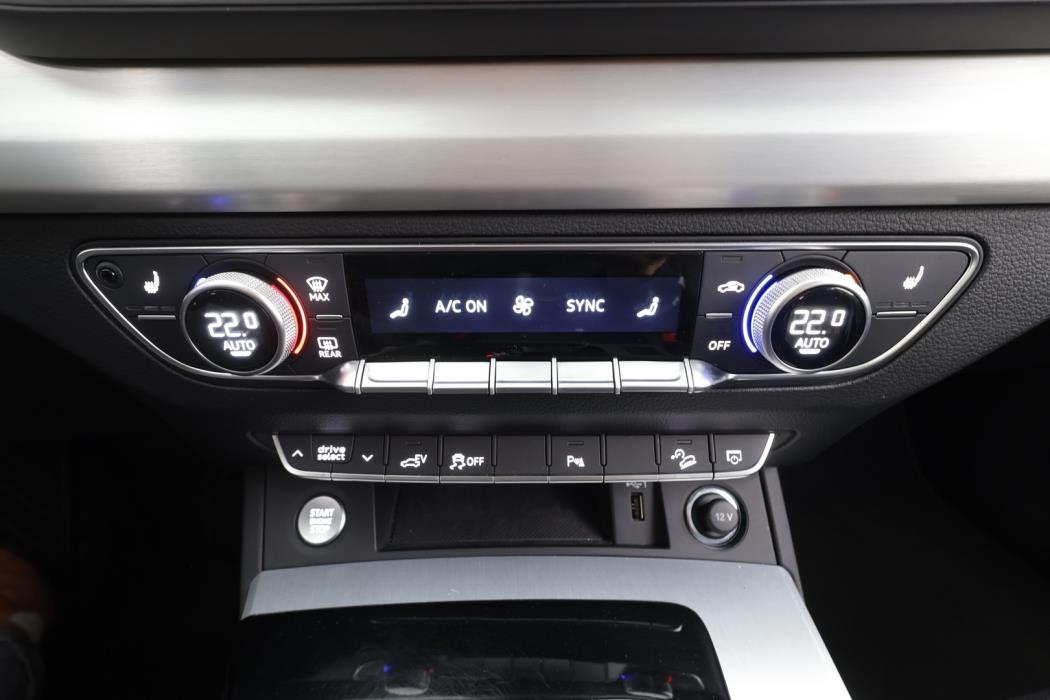 AUDI Q5 2023