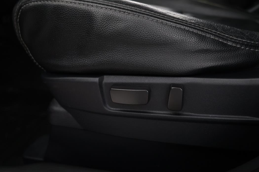 MITSUBISHI Outlander 2016